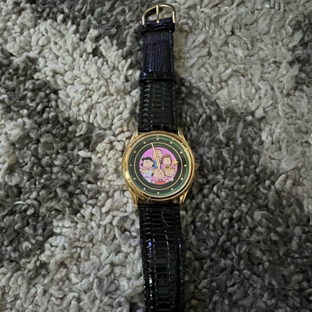 Peanuts Black and Gold Watch with Cartoon Design